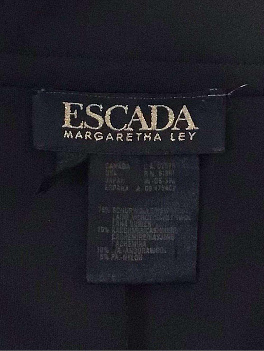 Escada L - Picture 5 of 5